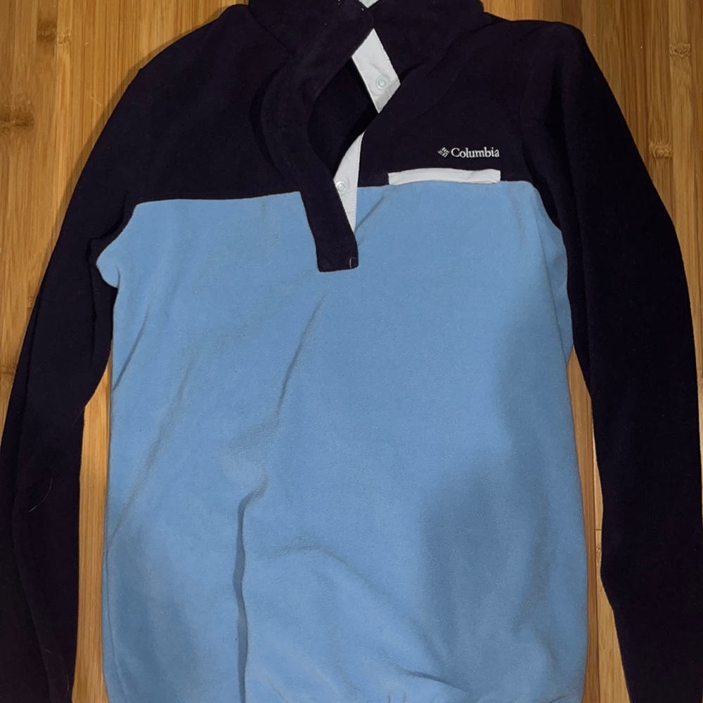 Woman's Columbia fleece